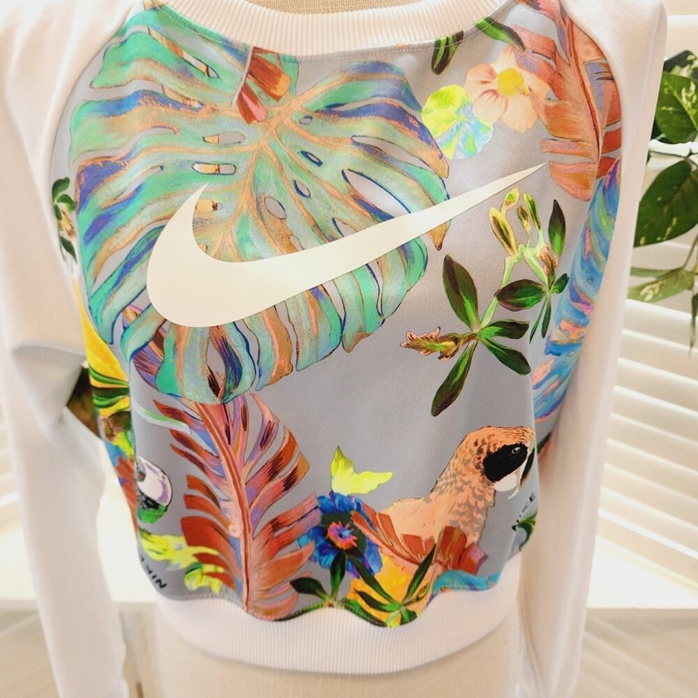 NIKE TROPICAL SMALL CROP SWEATSHIRT - Picture 8 of 8
